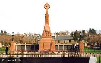 Inverness, War Memorial, Cavell Gardens 2005