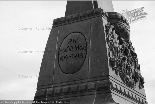 Photo of Inverness, War Memorial Inscription In Gaelic 2005