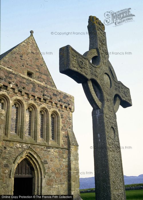 Photo of Iona, Cathedral, Celtic High Cross, St Columba's Chapel 1996