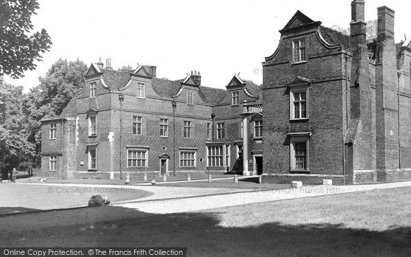 Photo of Ipswich, Christchurch Mansion c.1950