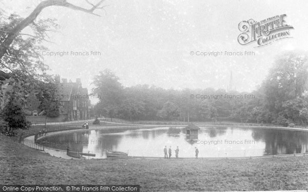 Photo of Ipswich, Christchurch Park 1904