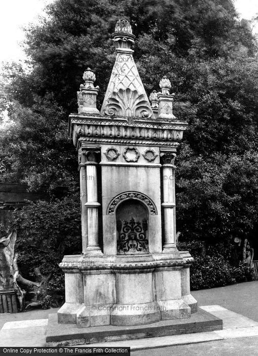 Photo of Ipswich, Drinking Fountain, Upper Arboretum 1921