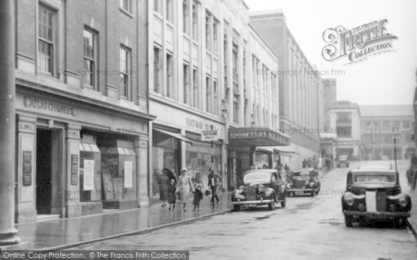 Photo of Ipswich, Lloyds Avenue c.1950
