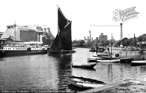Photo of Ipswich, River Orwell 1921