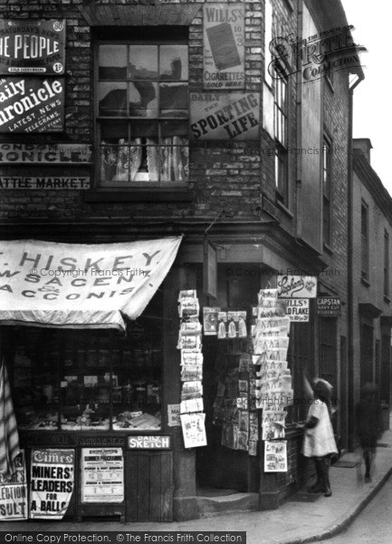 Photo of Ipswich, Shop Front, St Stephen's Lane 1921
