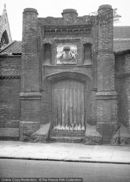 Photo of Ipswich, Wolsey's Gate c.1955