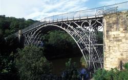The Bridge c.2000, Ironbridge