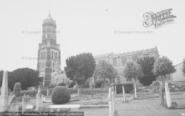 Photo of Irthlingborough, St Peter's Church c.1960