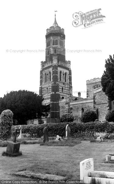 Photo of Irthlingborough, St Peter's Church c.1960