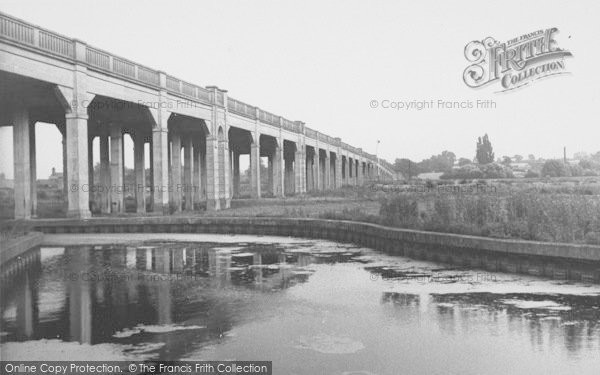 Photo of Irthlingborough, The New Bridge c.1960
