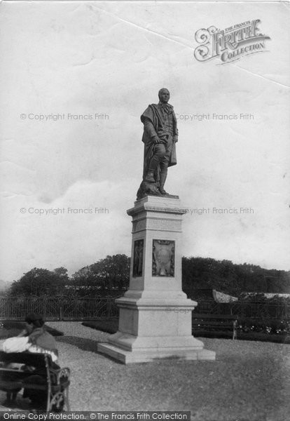 Photo of Irvine, Robert Burns Monument 1904