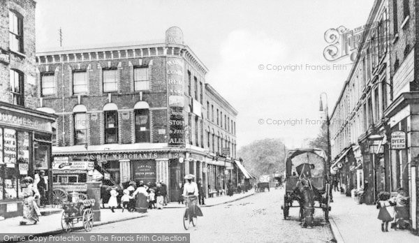 Photo of Islington, Highbury Barn c.1900