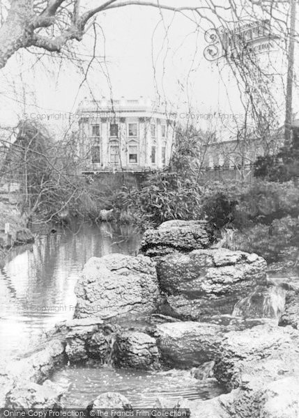 Photo of Islington, New River Walk c.1900