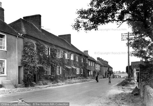 Photo of Itchenor, The Village c.1950
