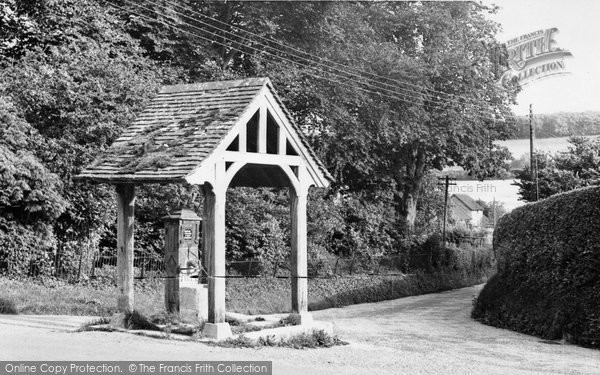 Photo of Iwerne Minster, The Pump c.1955