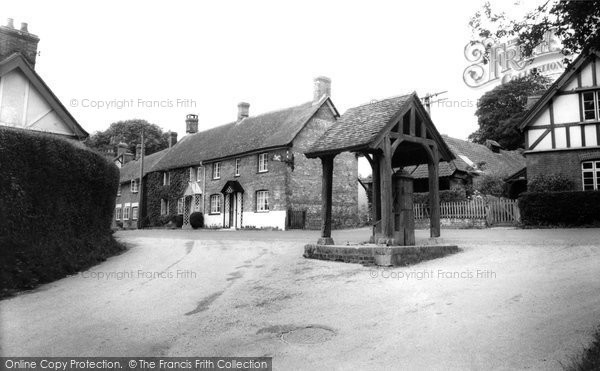 Photo of Iwerne Minster, The Pump c.1960