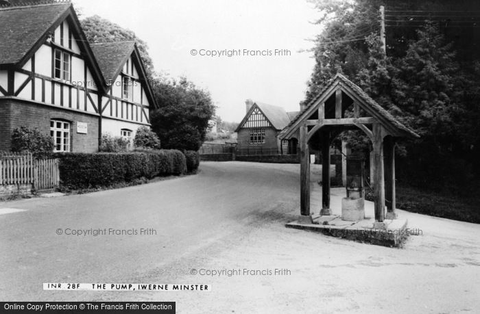 Photo of Iwerne Minster, The Pump c.1960