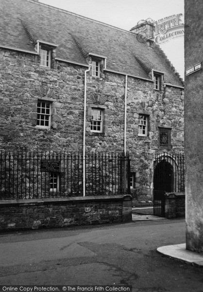 Photo of Jedburgh, Queen Mary's House 1949