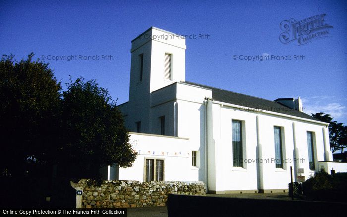 Photo of Jersey, Millbrook, St Matthew's Glass Church 1996
