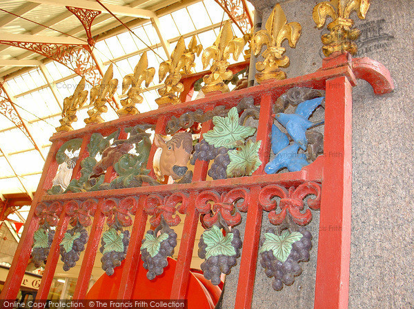 Photo of Jersey, St Helier, Castings On The Market Gates 2005