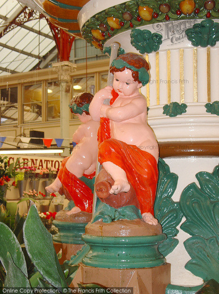 Photo of Jersey, St Helier, Putti On The Fountain 2005