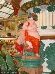 St Helier, Putti On The Fountain 2005, Jersey