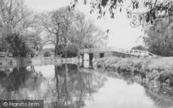 The Footbridge Over The River c.1965, Kegworth