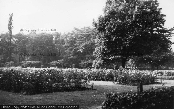 Photo of Keighley, The Flower Garden, Cliffe Castle c.1960