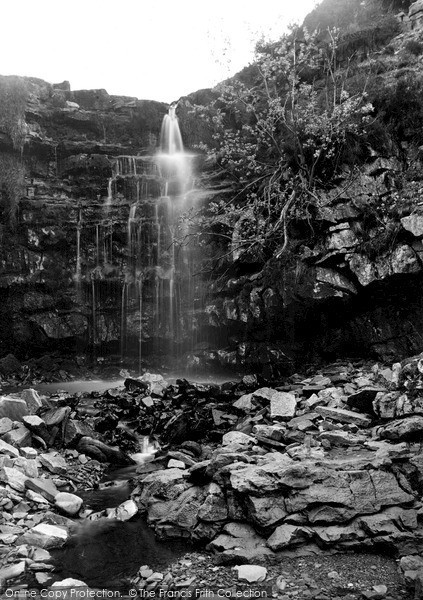 Photo of Keld, Swinner Gill Kirk c.1932