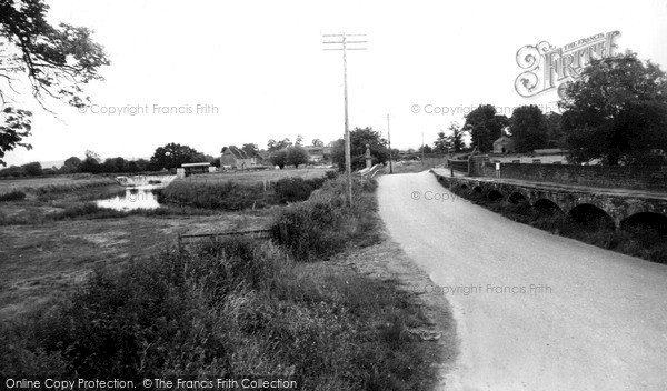 Photo of Kellaways, The Maud Heath Causeway c.1955
