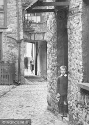 Boy In Stramongate 1914, Kendal