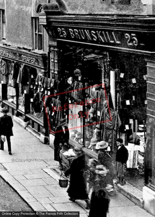 Photo of Kendal, Brunskill,  Market Place 1924