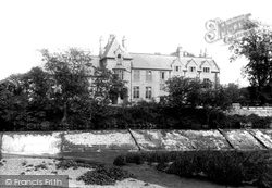 Grammar School 1896, Kendal