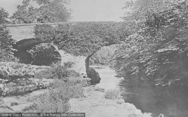 Photo of Kendal, Hawes Bridge c.1925