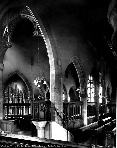 Photo of Kendal, Holy Trinity Church, View Across The Choir 1924