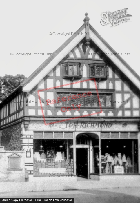 Photo of Kendal, Richmond's Store 1914