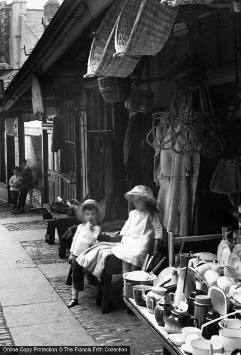 Photo of Kendal, Shops, New Shambles 1914