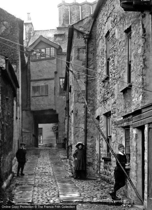 Photo of Kendal, Steele's Yard, 123 Highgate 1914