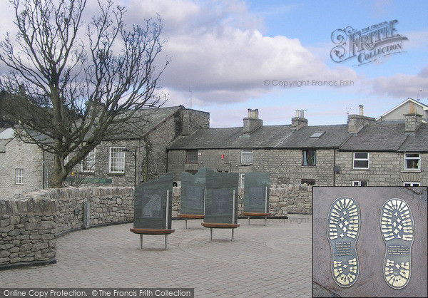 Photo of Kendal, Wainwrights Yard Plaques 2005