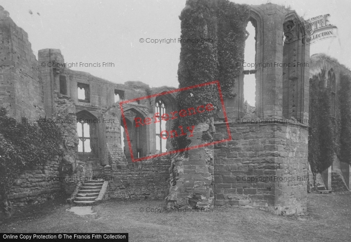 Photo of Kenilworth, Castle, Banqueting Room, Oriel Window 1922