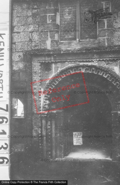 Photo of Kenilworth, Parish Church, West Porch 1924