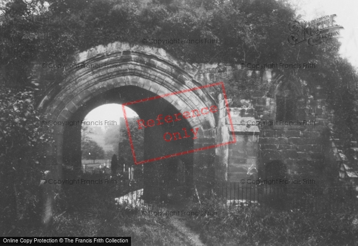 Photo of Kenilworth, Priory Gatehouse From North 1924