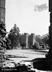 The Castle c.1955, Kenilworth
