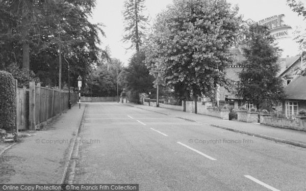 Photo of Kenley, Valley Road c.1960
