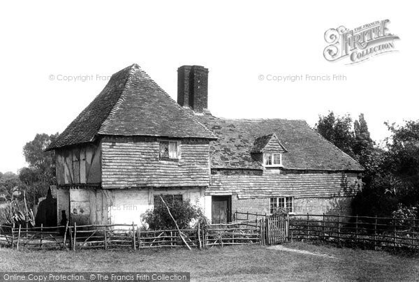 Photo of Kennington, An Old Cottage 1901