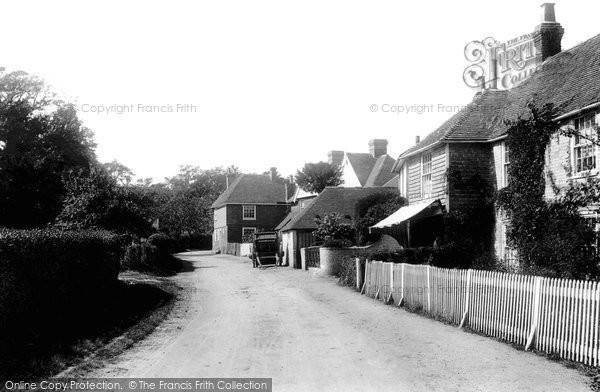 Photo of Kennington, The Village 1901