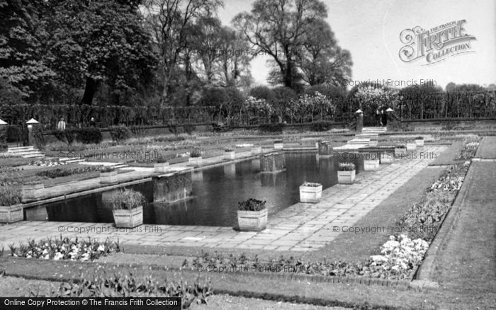 Photo of Kensington, Pool In Kensington Palace Gardens c.1950