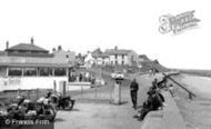 Sea Wall c.1960, Kessingland