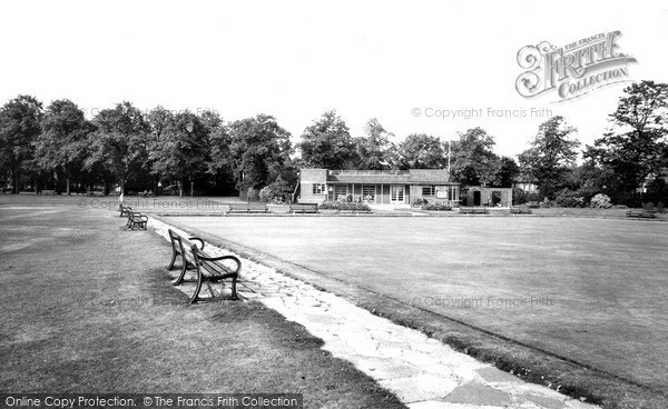 Photo of Kettering, Bowling Green, Pleasure Park c.1960