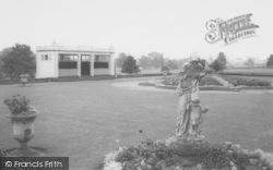Gardens And Bandstand, Wicksteed Park c.1965, Kettering
